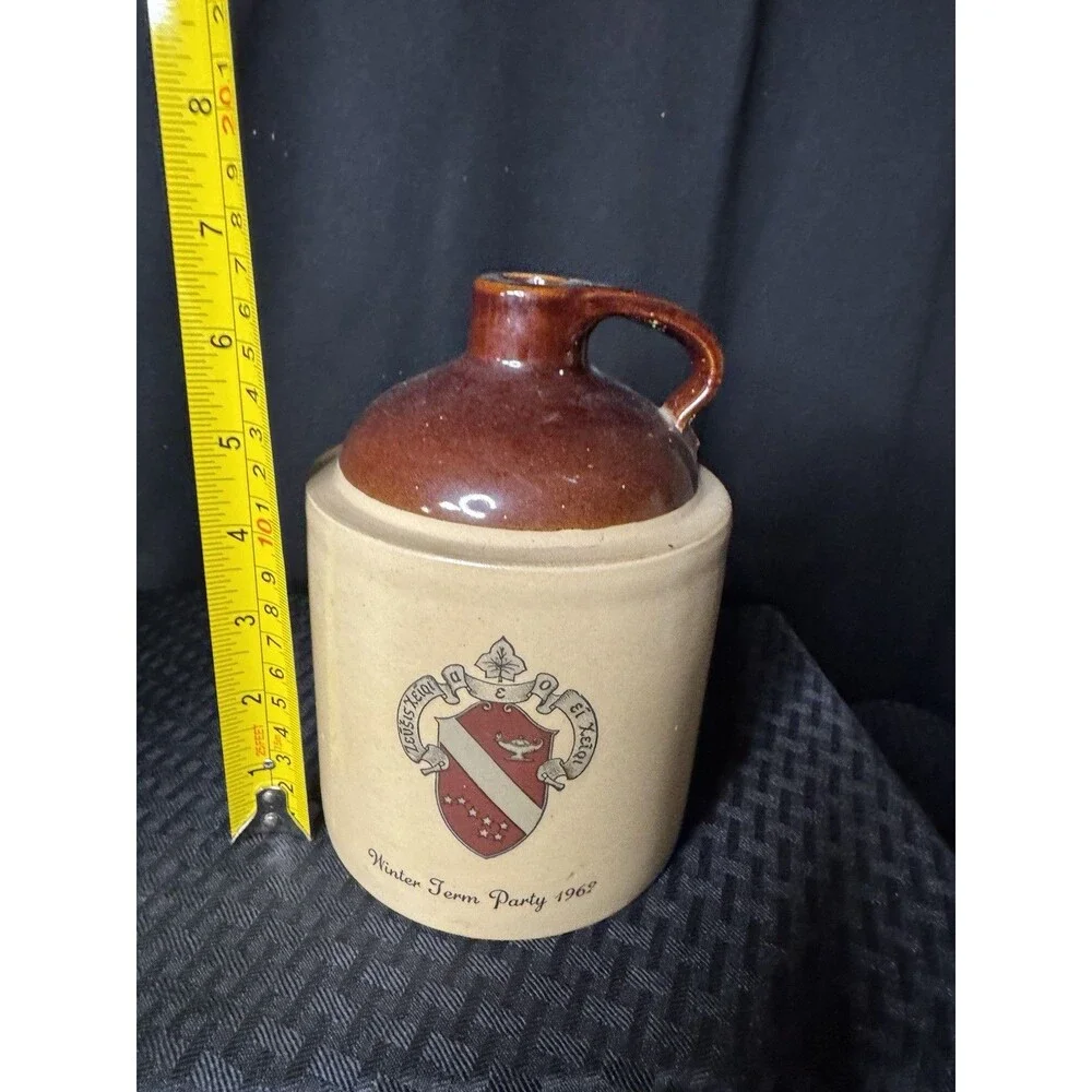 Unbranded 1962 brown